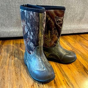 BOGS Kids Classic High Winter Boots - Size 1